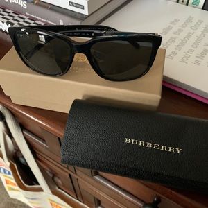 Burberry sunglasses